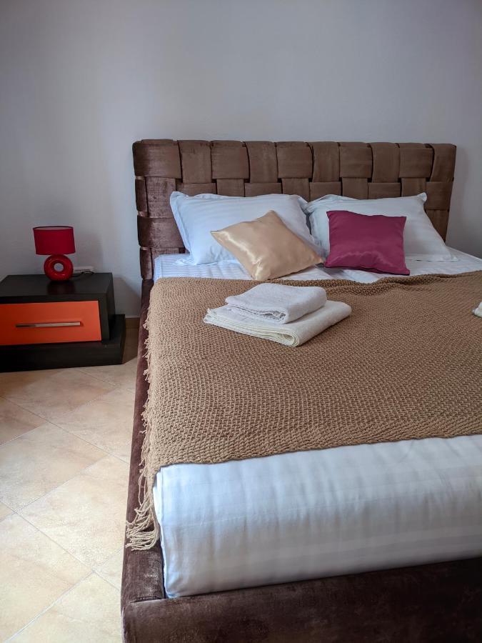 Apartament Red Coral Durrës